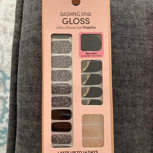 Dashing Diva Gloss Gel Nail Strips Set - Picture 5 of 6